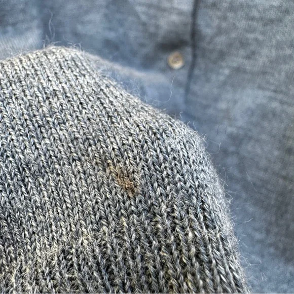 Moth Anthropologie Gray Knit Cardigan Red Sequin Heart XS Petite - Picture 4 of 6